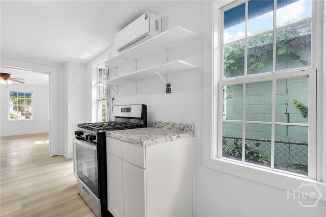 627 W 48th Street, Savannah, GA 31405