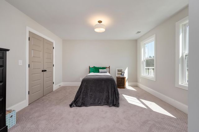 2963 Emery Rd, Murfreesboro, TN 37130