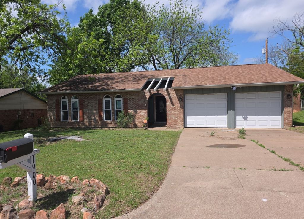 1900 26th Avenue, Mineral Wells, TX 76067