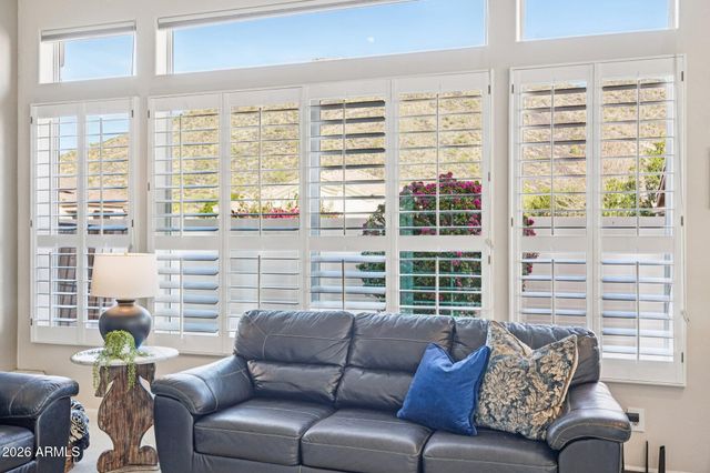 5287 W QUAIL Avenue, Glendale, AZ 85308