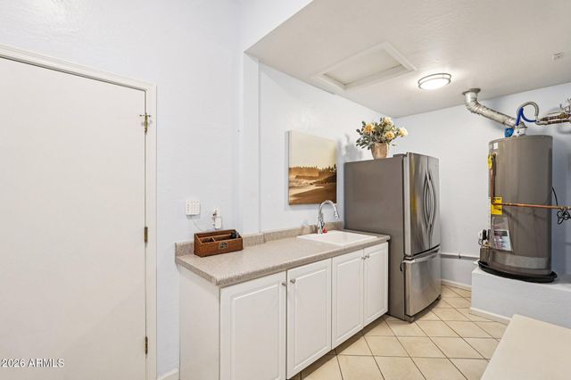 5287 W QUAIL Avenue, Glendale, AZ 85308