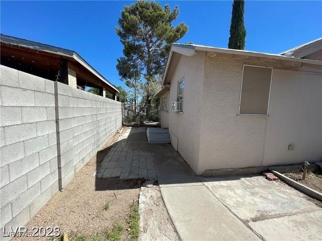 668 Avenue F, Boulder City, NV 89005
