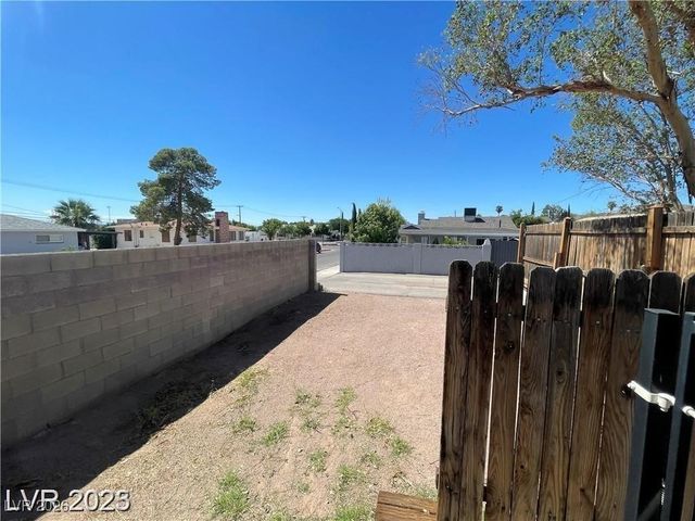 668 Avenue F, Boulder City, NV 89005