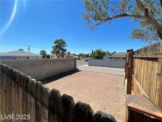 668 Avenue F, Boulder City, NV 89005
