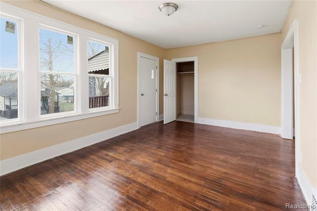 471 Kitchener Street, Detroit, MI 48215