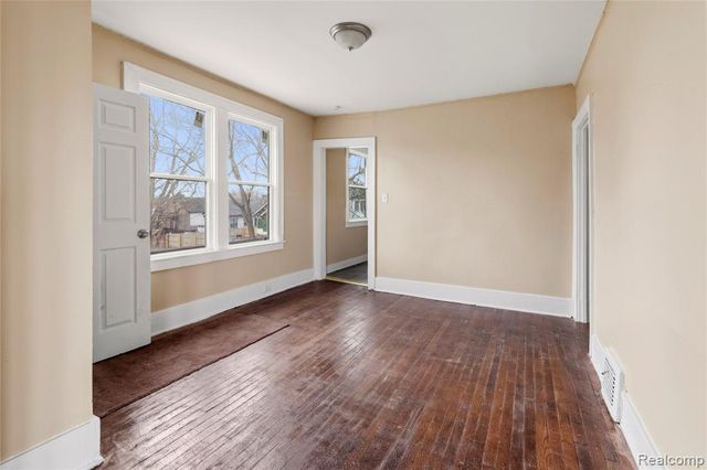 471 Kitchener Street, Detroit, MI 48215