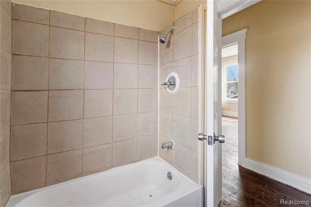 471 Kitchener Street, Detroit, MI 48215