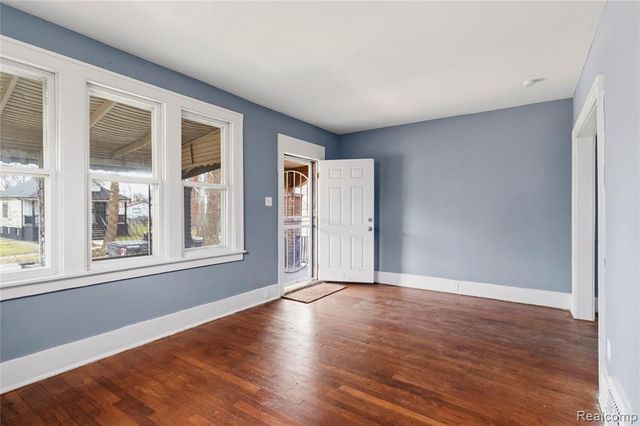 471 Kitchener Street, Detroit, MI 48215