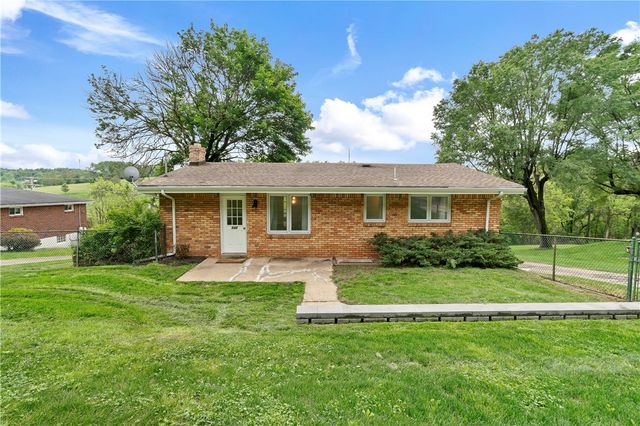 545 Manifold Rd, South Strabane, PA 15301