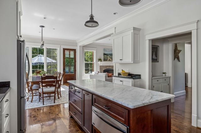 8706 Poplar Creek Rd, Nashville, TN 37221