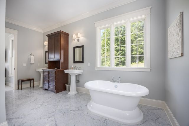 8706 Poplar Creek Rd, Nashville, TN 37221