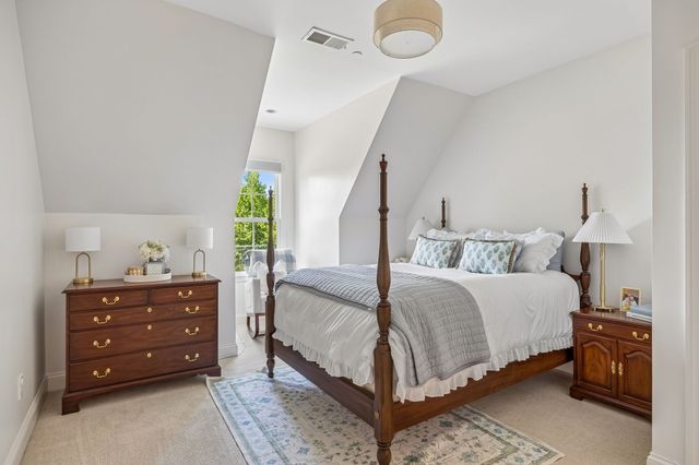 8706 Poplar Creek Rd, Nashville, TN 37221