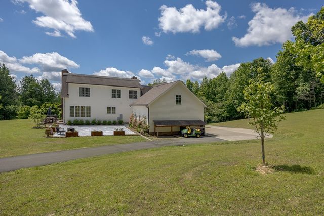 8706 Poplar Creek Rd, Nashville, TN 37221