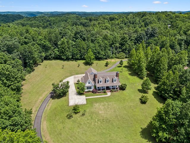 8706 Poplar Creek Rd, Nashville, TN 37221
