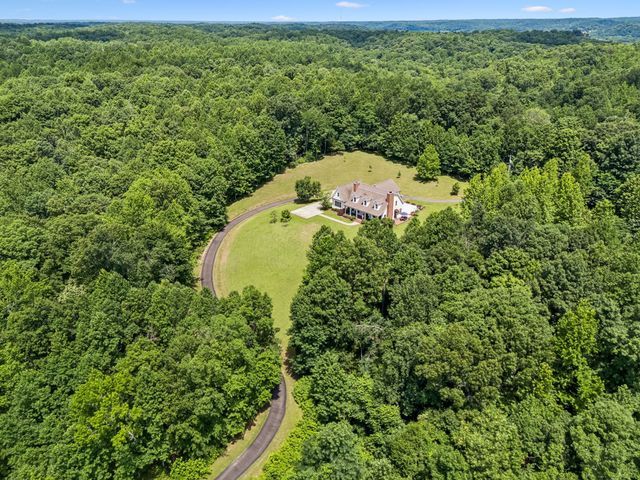 8706 Poplar Creek Rd, Nashville, TN 37221