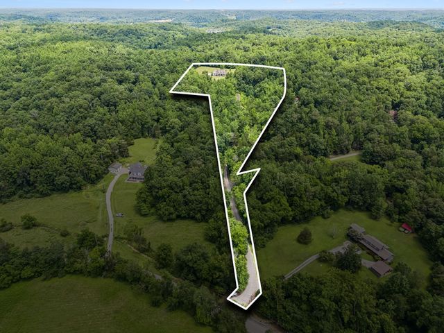 8706 Poplar Creek Rd, Nashville, TN 37221