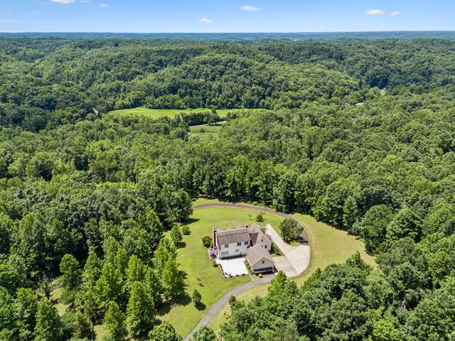 8706 Poplar Creek Rd, Nashville, TN 37221
