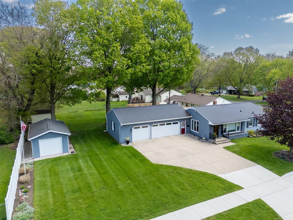 1904 Seminole Street, Kalamazoo, MI 49006