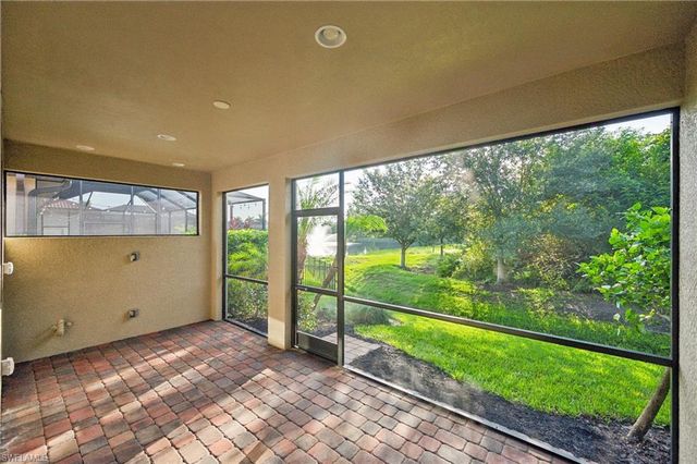 16246 Aberdeen WAY, Naples, FL 34110