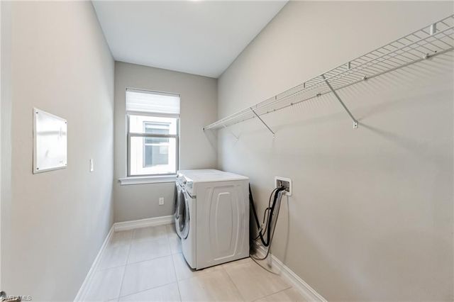 16246 Aberdeen WAY, Naples, FL 34110