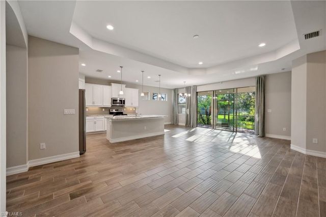 16246 Aberdeen WAY, Naples, FL 34110