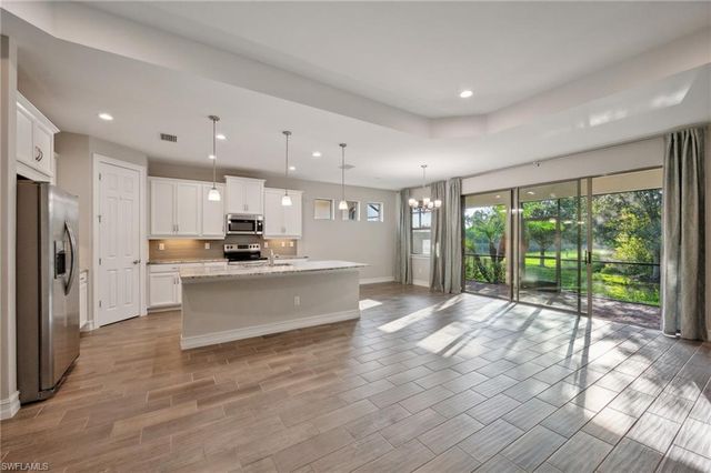 16246 Aberdeen WAY, Naples, FL 34110