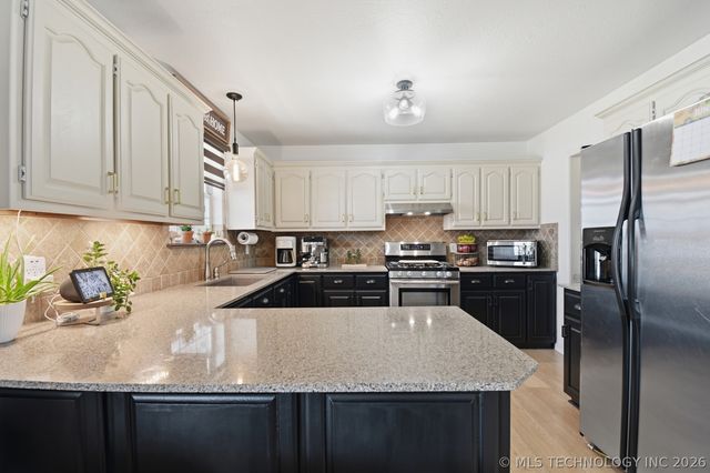 13118 E 78th Street North, Owasso, OK 74055