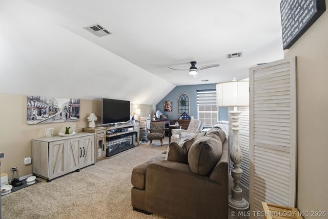 13118 E 78th Street North, Owasso, OK 74055