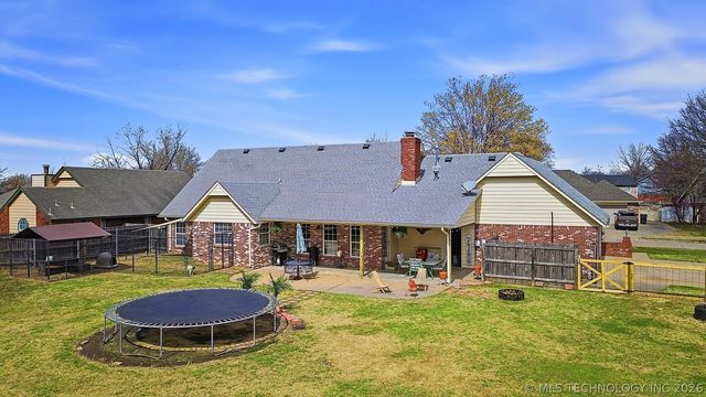 13118 E 78th Street North, Owasso, OK 74055