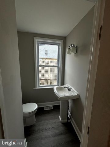 426 MIDDLESEX ST, Gloucester City, NJ 08030