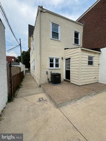 426 MIDDLESEX ST, Gloucester City, NJ 08030