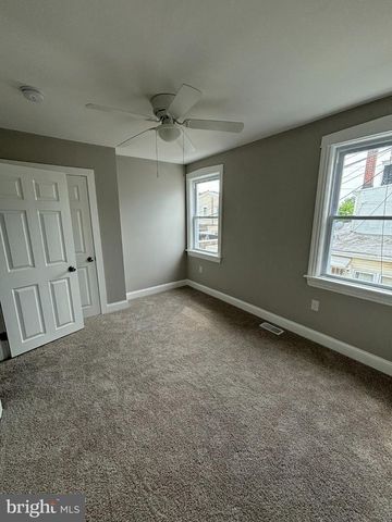 426 MIDDLESEX ST, Gloucester City, NJ 08030