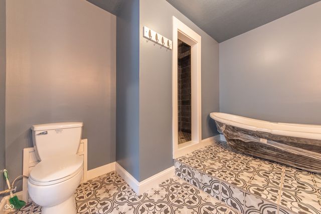 9636 E Randal Street, Columbus, IN 47203