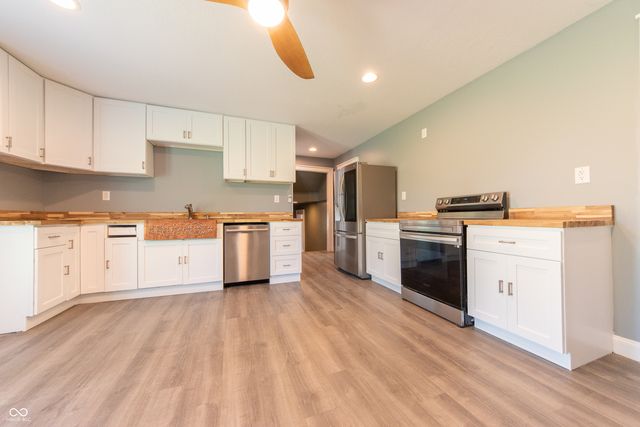 9636 E Randal Street, Columbus, IN 47203