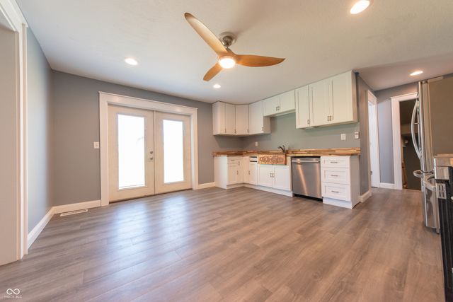 9636 E Randal Street, Columbus, IN 47203
