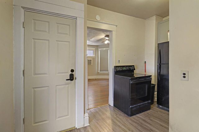 937 Grove AVENUE, Racine, WI 53405