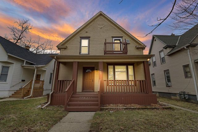 937 Grove AVENUE, Racine, WI 53405