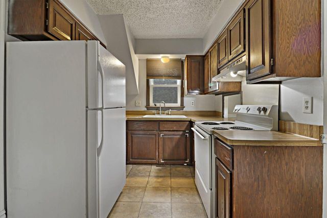 937 Grove AVENUE, Racine, WI 53405