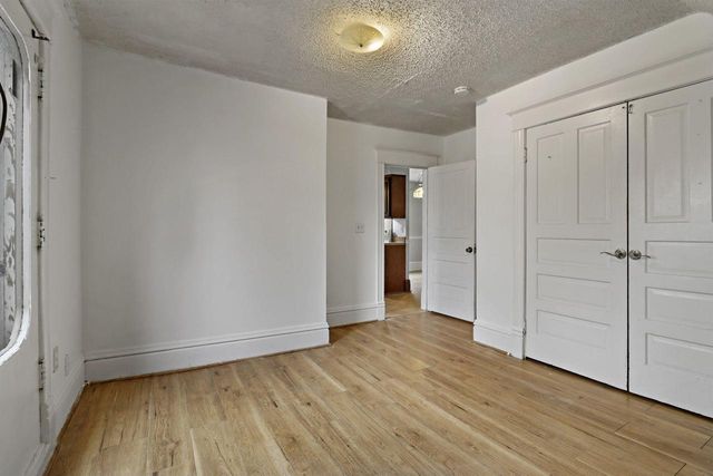 937 Grove AVENUE, Racine, WI 53405