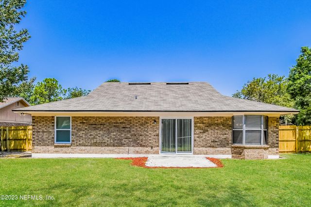 7850 BLANK Drive N, Jacksonville, FL 32244