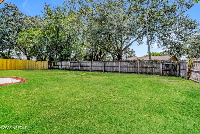 7850 BLANK Drive N, Jacksonville, FL 32244