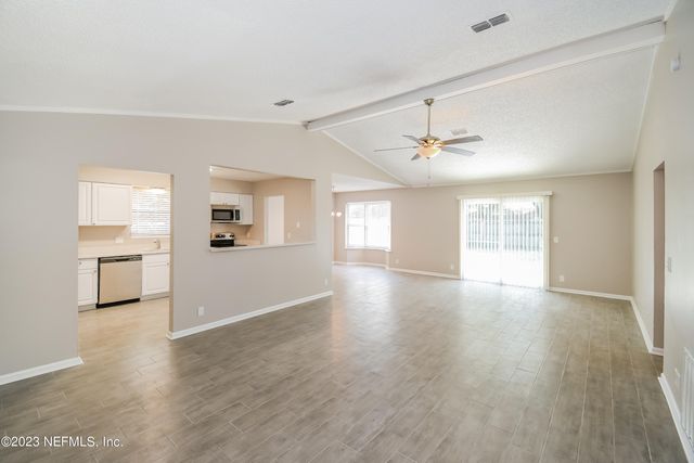 7850 BLANK Drive N, Jacksonville, FL 32244