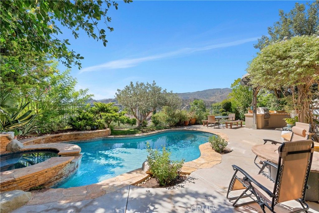 25730 Hawthorne Place, Stevenson Ranch, CA 91381 — exterior