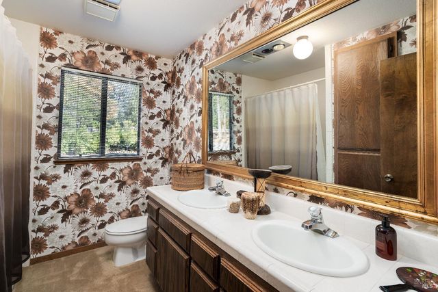 1045 Summit Lake Dr, Angwin, CA 94508