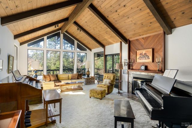 1045 Summit Lake Dr, Angwin, CA 94508