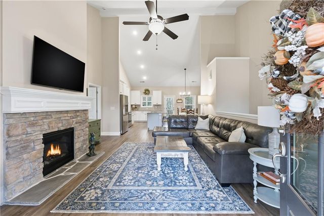 117 Mescalero Court, Waleska, GA 30183