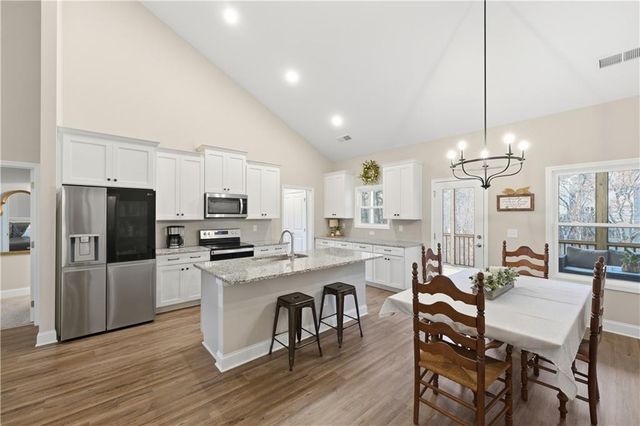 117 Mescalero Court, Waleska, GA 30183