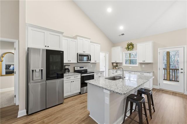 117 Mescalero Court, Waleska, GA 30183