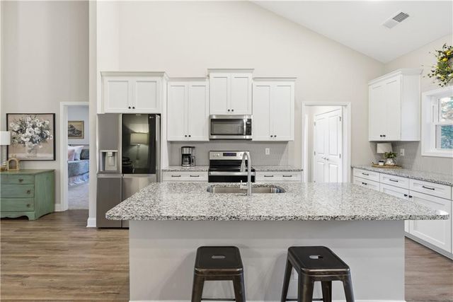 117 Mescalero Court, Waleska, GA 30183