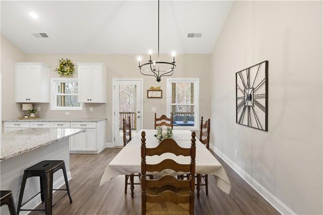 117 Mescalero Court, Waleska, GA 30183